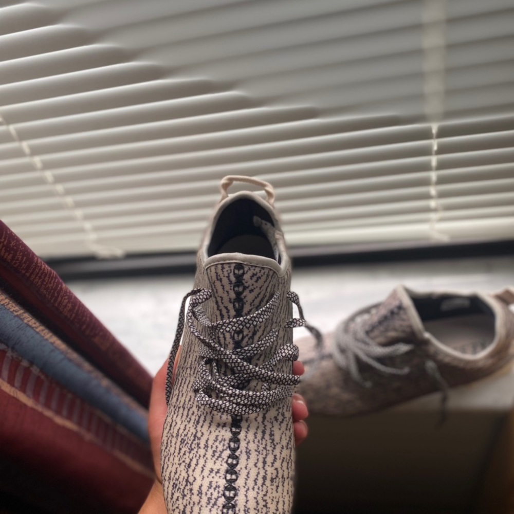 Men’s Yeezy cleats